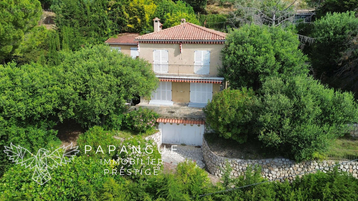 Maison à ROQUEBRUNE-CAP-MARTIN