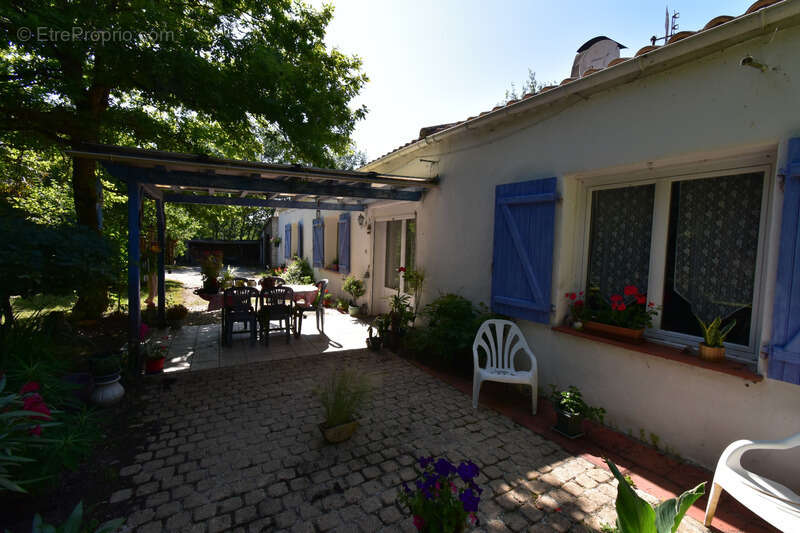 Maison à SAINT-GERVAIS