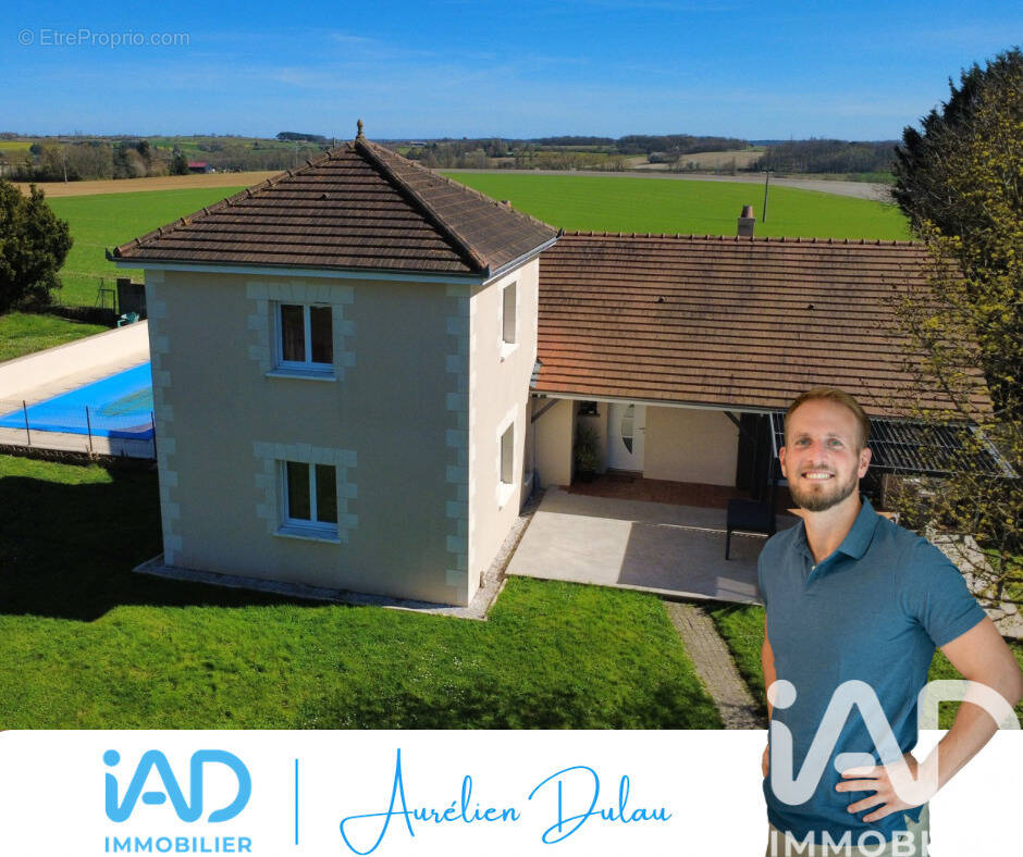 Photo 1 - Maison à CHATELLERAULT