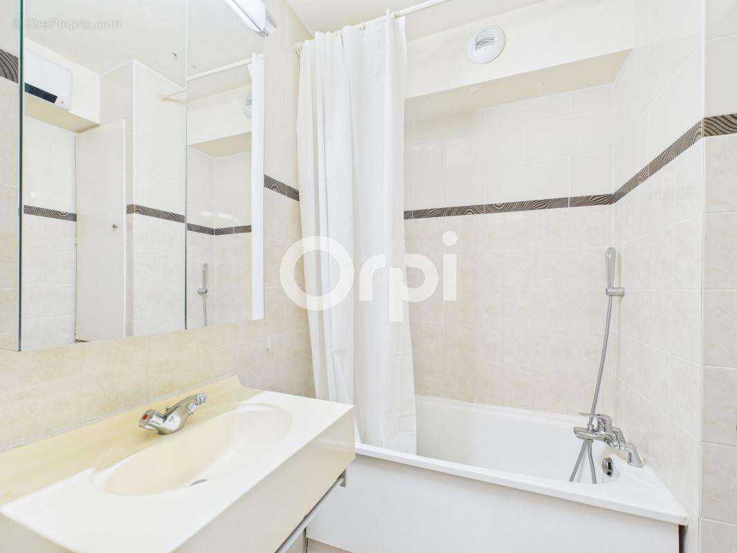 Appartement à THEOULE-SUR-MER