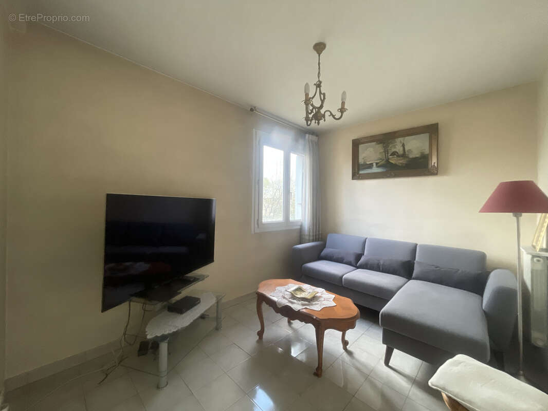 Appartement à AUBAGNE