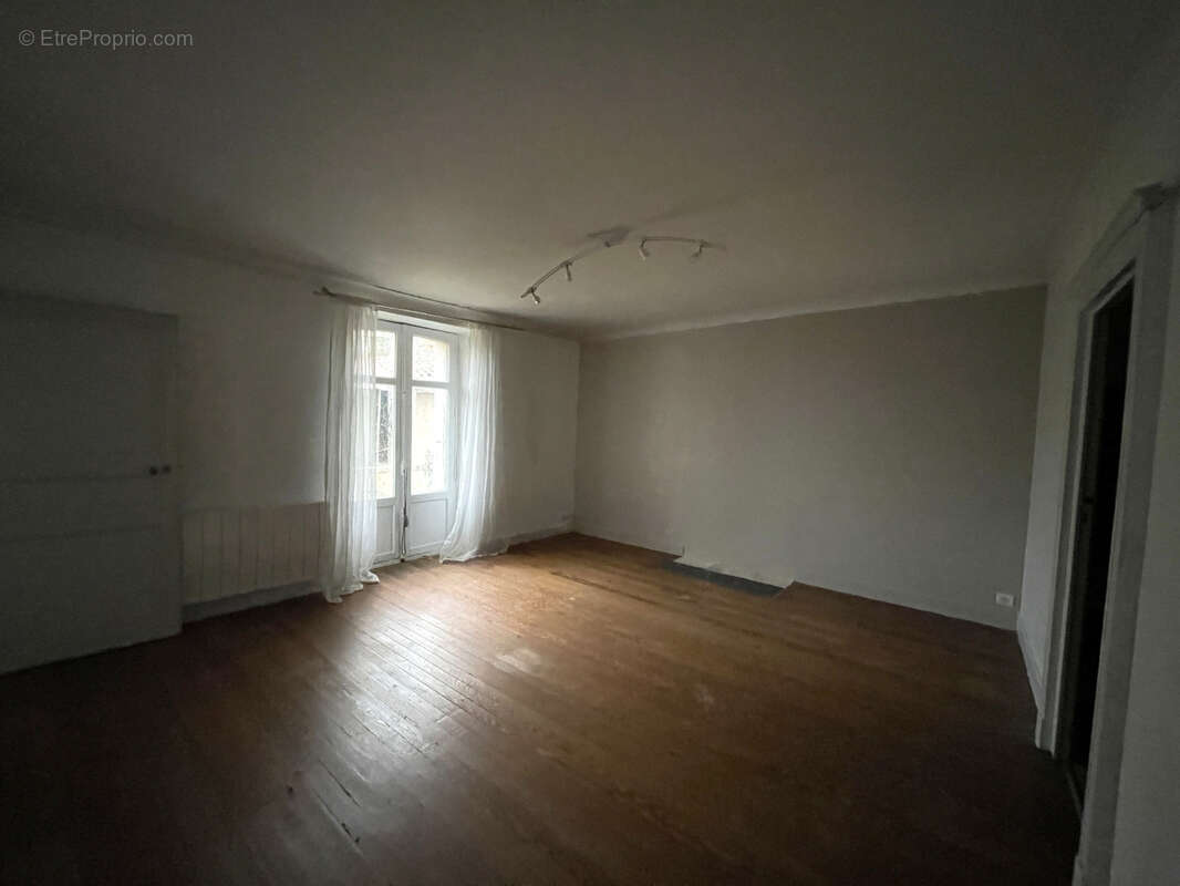 Maison à LE CELLIER