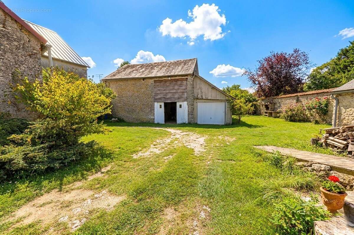 Maison à ETAMPES