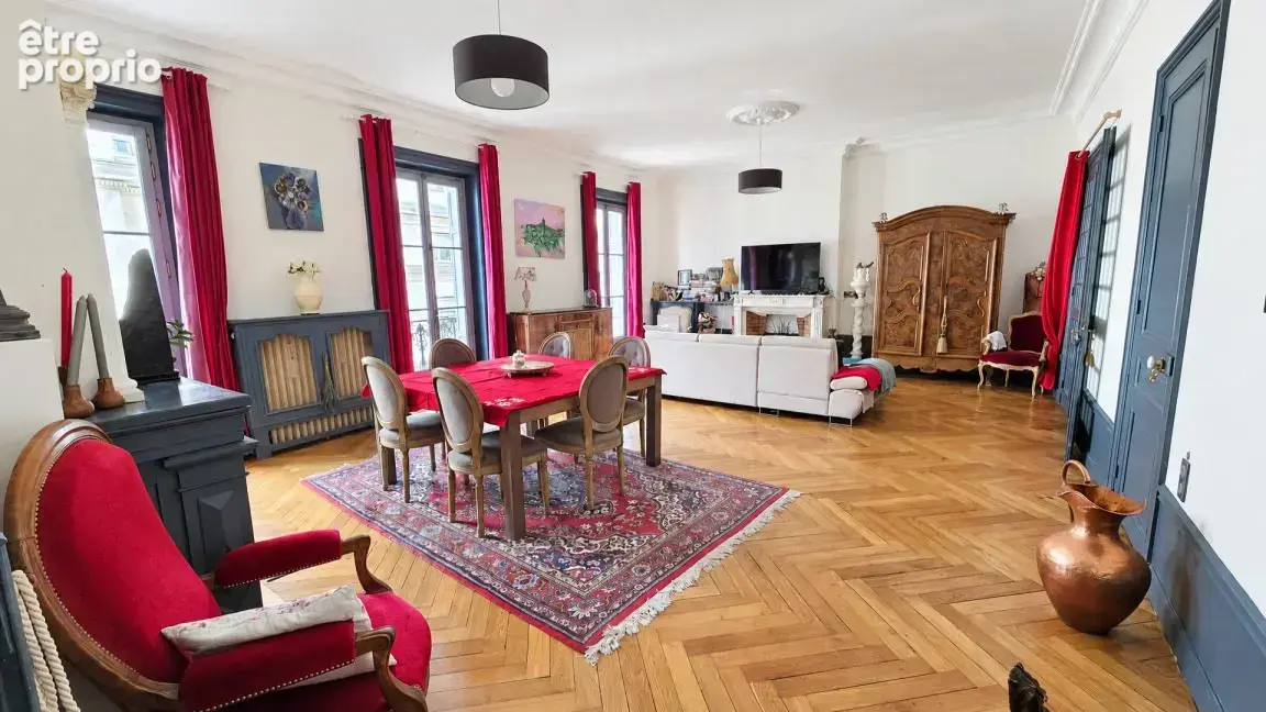 Appartement 6 pièces 185 m² à vendre à Saint-Etienne (42000) - photo 2