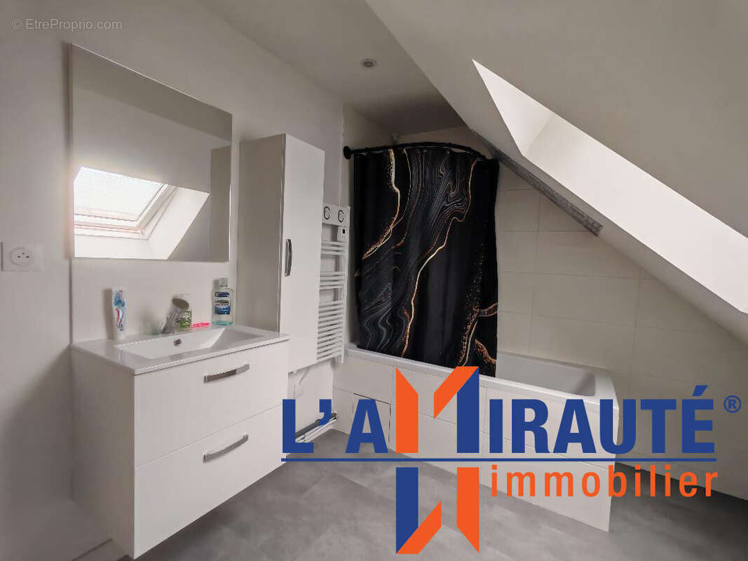 Appartement à SARTROUVILLE