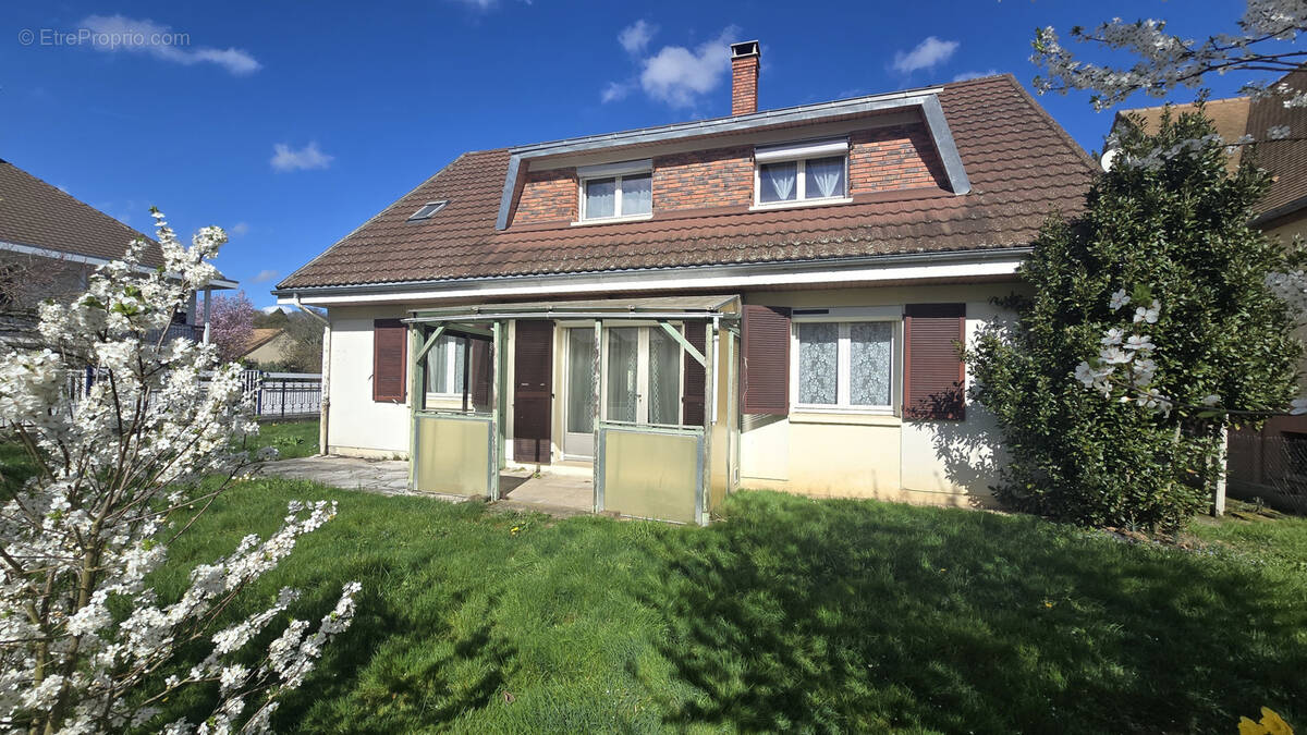 Maison à LIMOURS