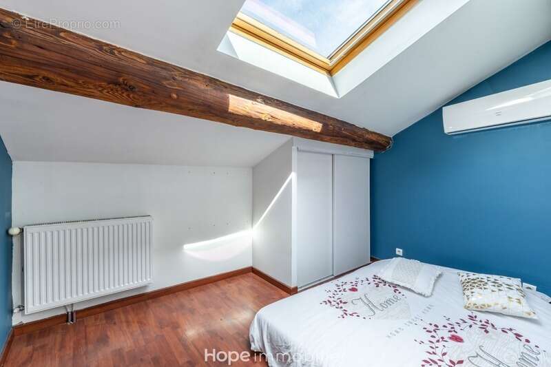Appartement à PIERRE-BENITE