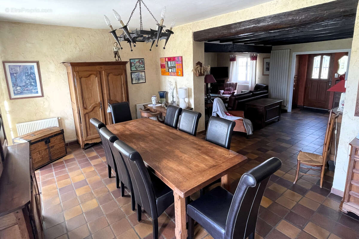 Maison à PERRIGNY-SUR-LOIRE