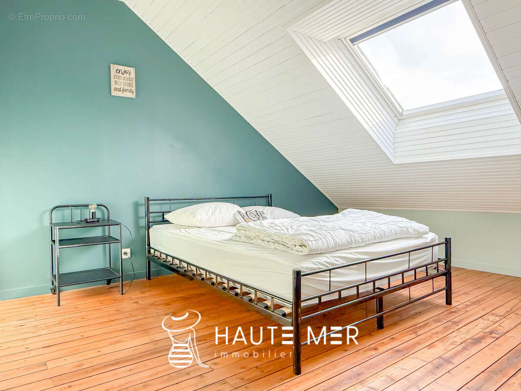 COMETE - Villa familiale T6 en centre-ville - photo 10