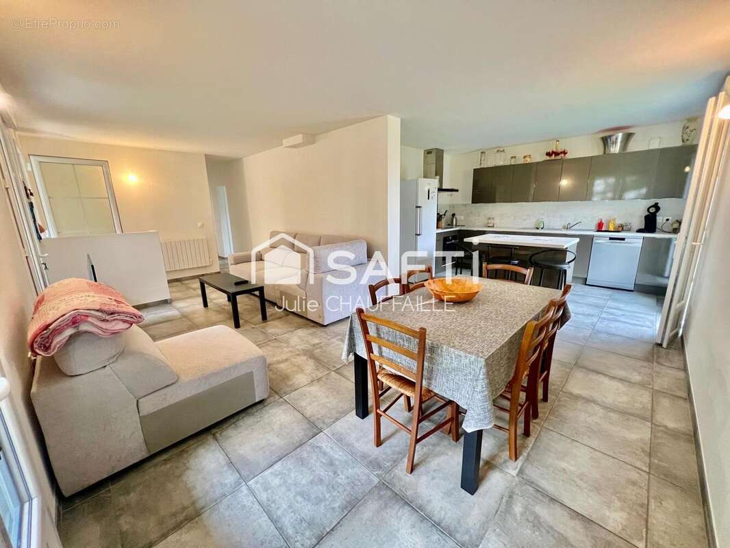 Photo 2 - Maison à VIRAZEIL