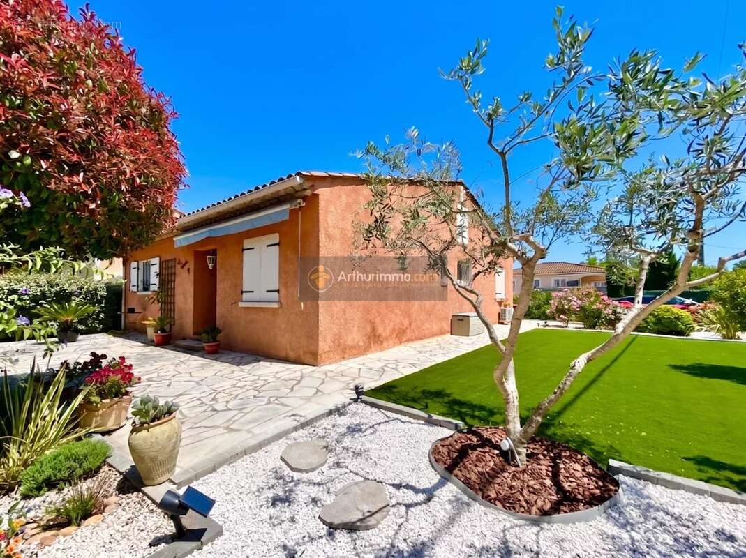 Maison à FREJUS