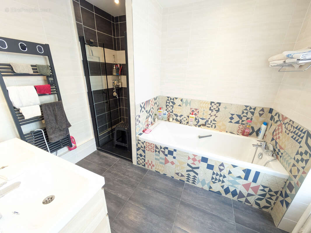 Maison à AIGUEPERSE