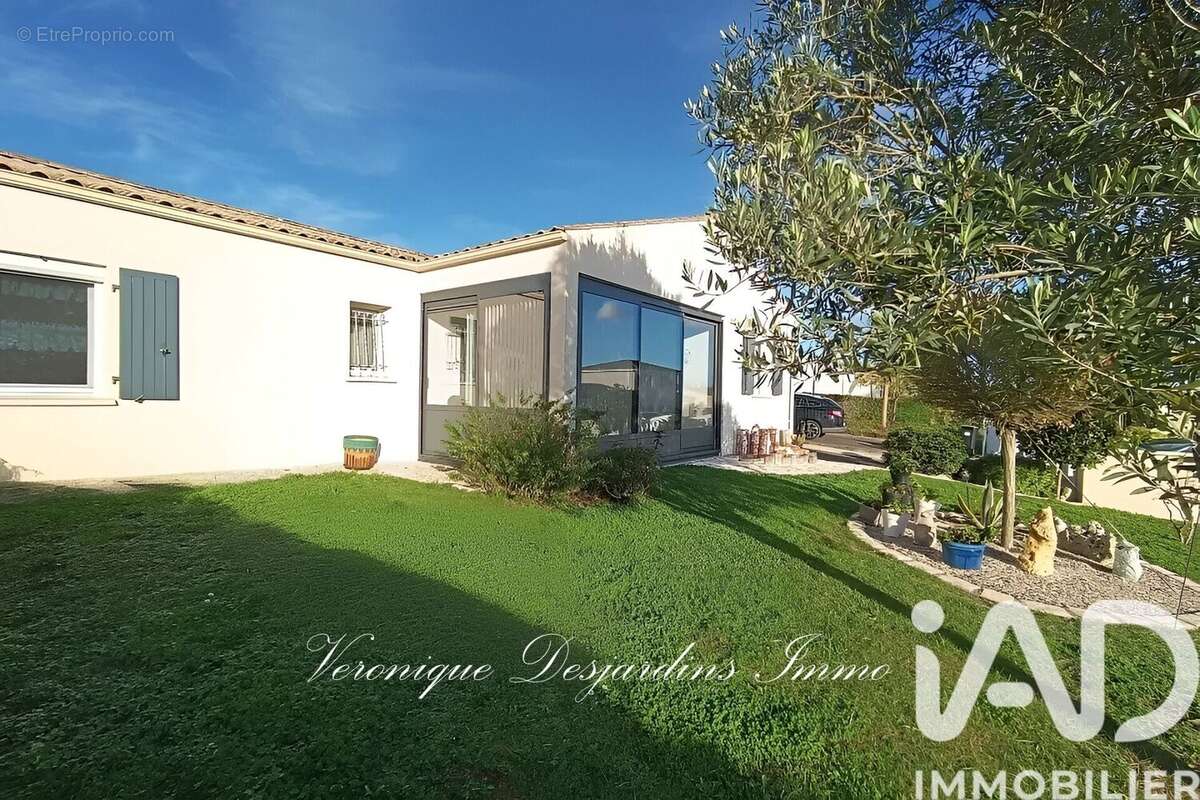 Photo 2 - Maison à SAINT-GEORGES-DES-COTEAUX