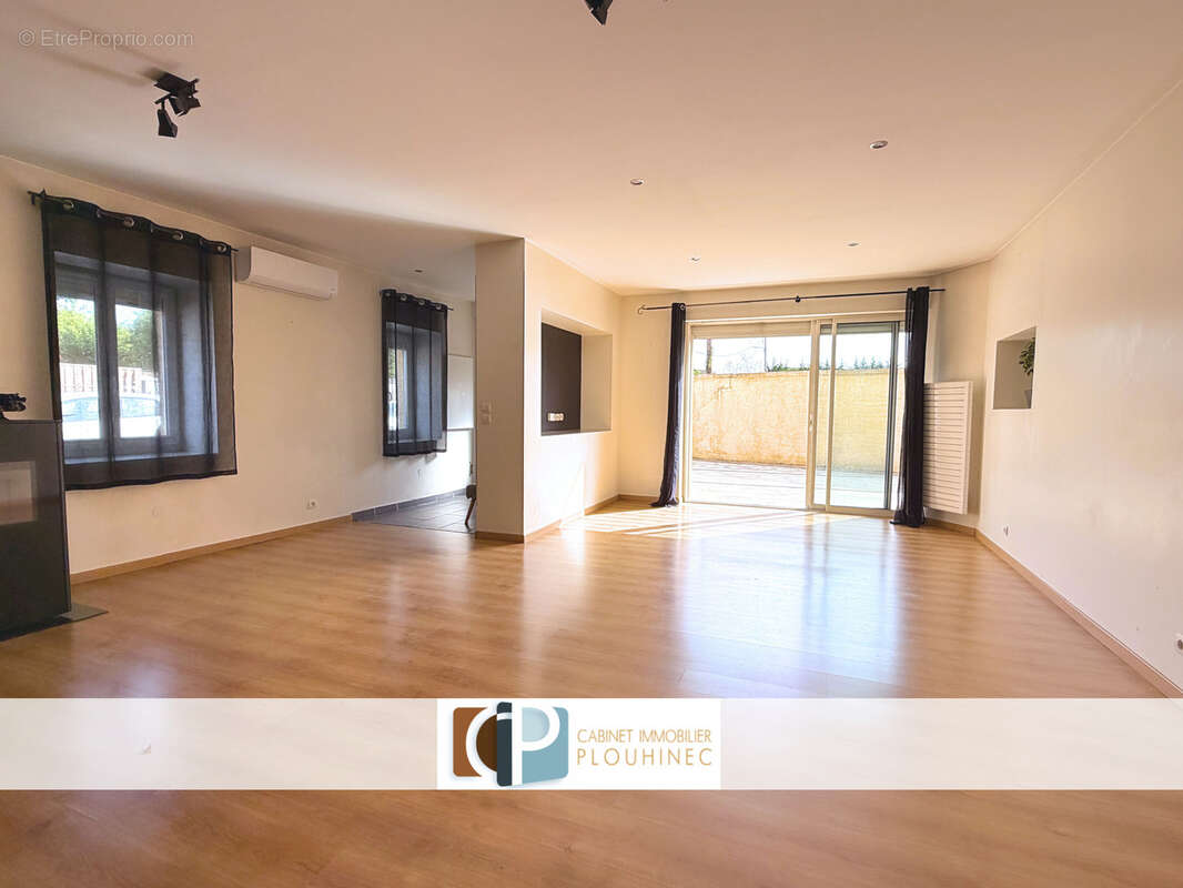 Mâcon : maison 117 m2 proche commodités avec cour intérieure. - photo 16