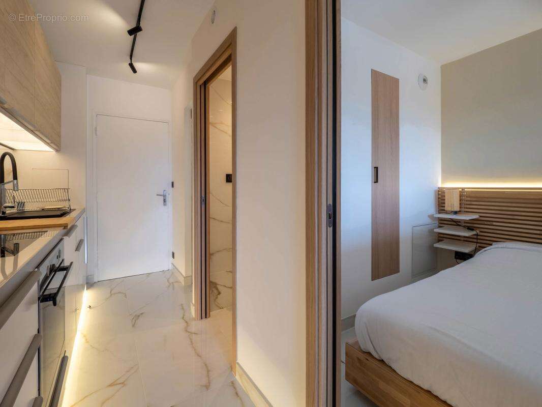 Appartement à VALLAURIS