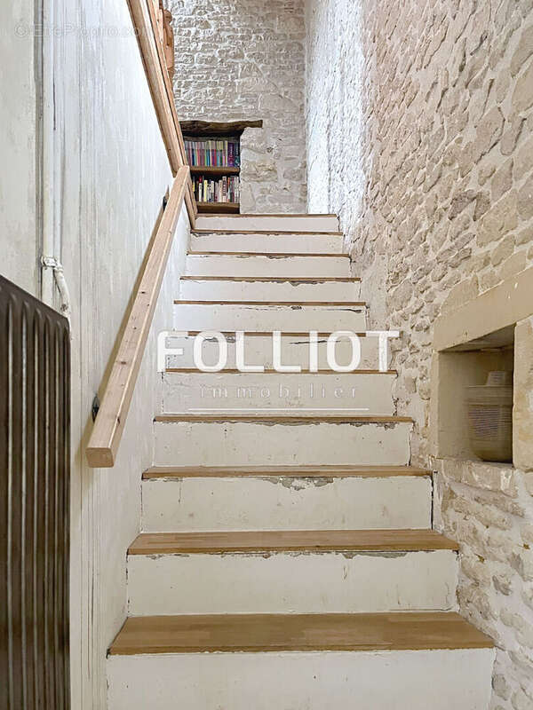 ACHAT/VENTE Maison en pierre de 4 pièces à vendre à Thaon -  Beau terrain clos - photo 7