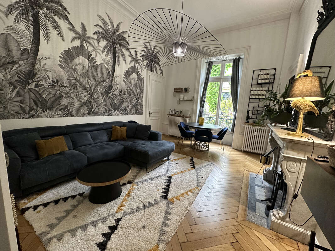 Appartement à AIX-LES-BAINS