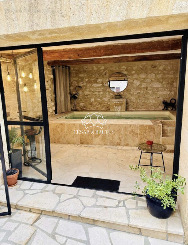 Maison à UZES