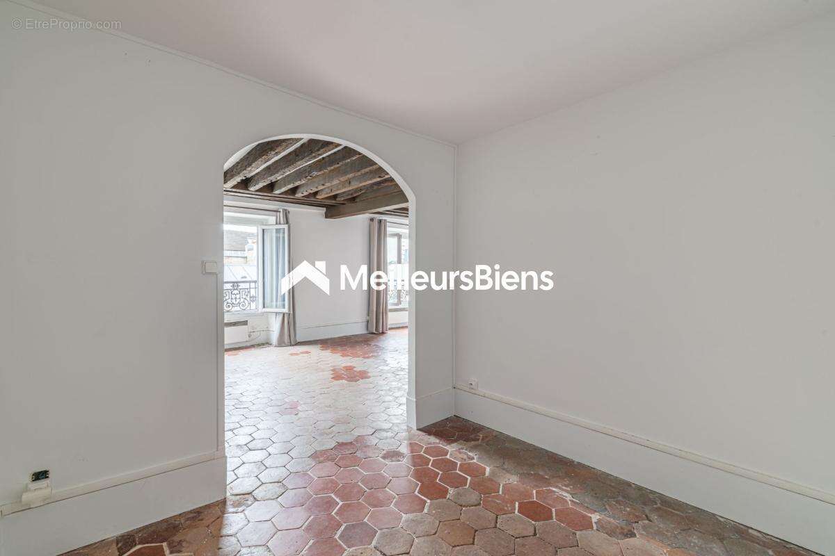 Appartement à PARIS-4E