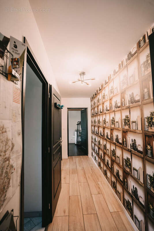 Maison à CHAUX-CHAMPAGNY