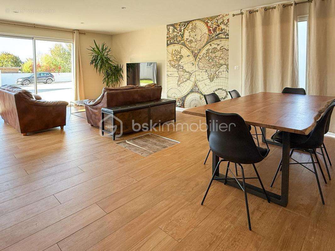 Maison à PLOUDALMEZEAU