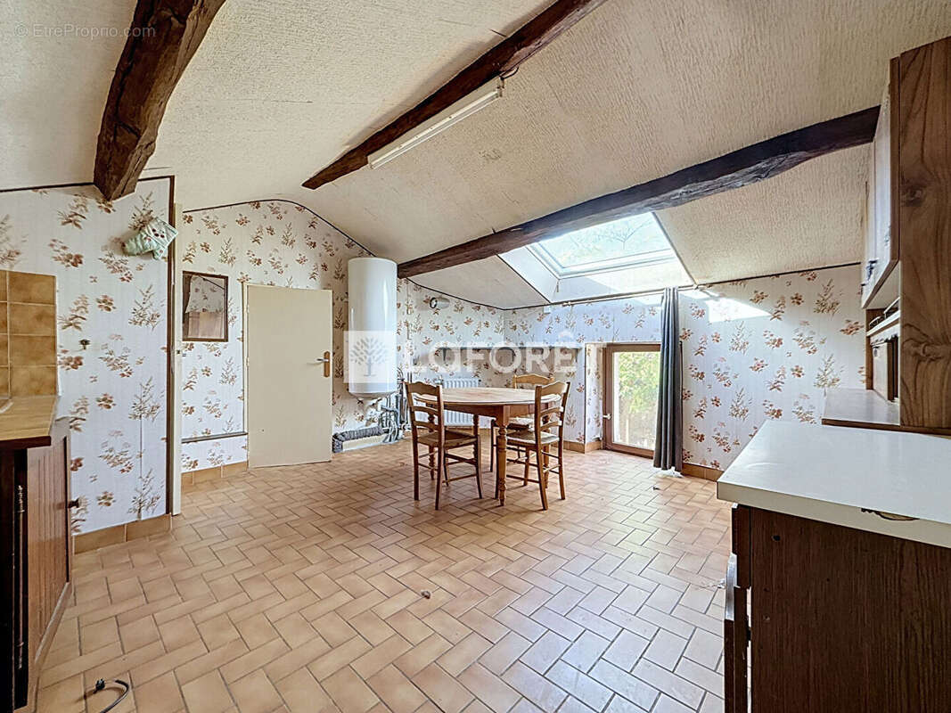 Maison Doue En Anjou 7 pièce(s) 215 m2 - photo 11