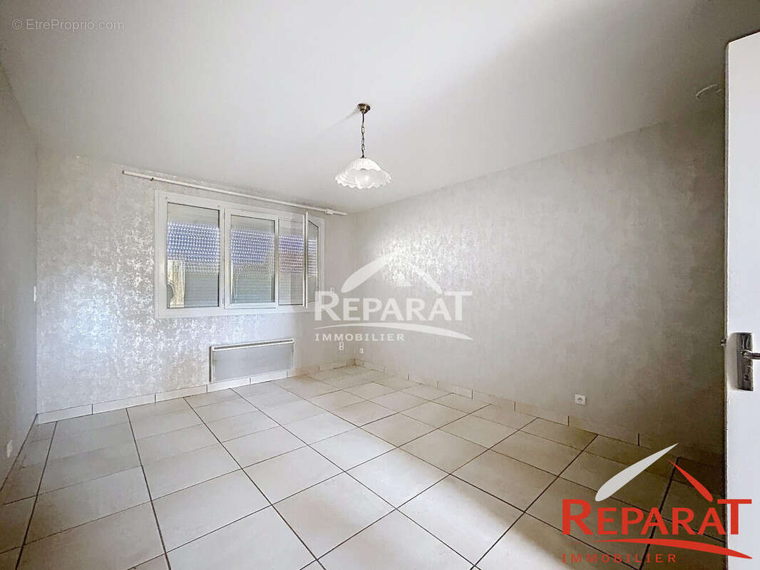 Appartement à OBJAT