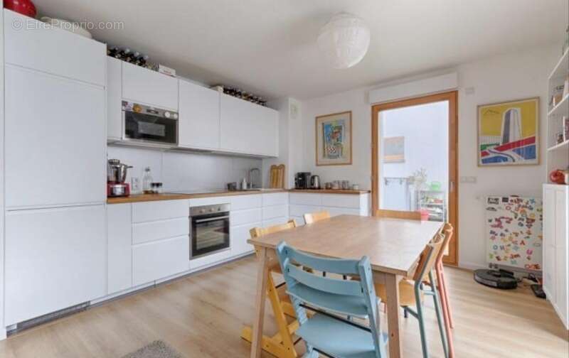 Appartement à AUBERVILLIERS