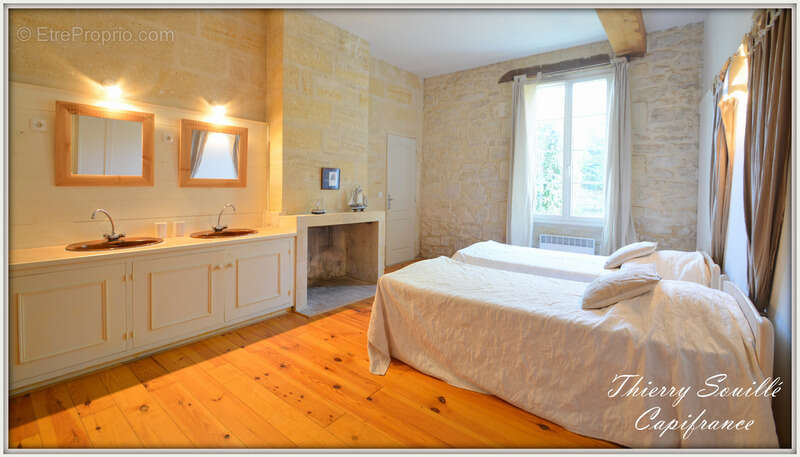 Maison en pierre, 16 pièces, 8 chambres - photo 19