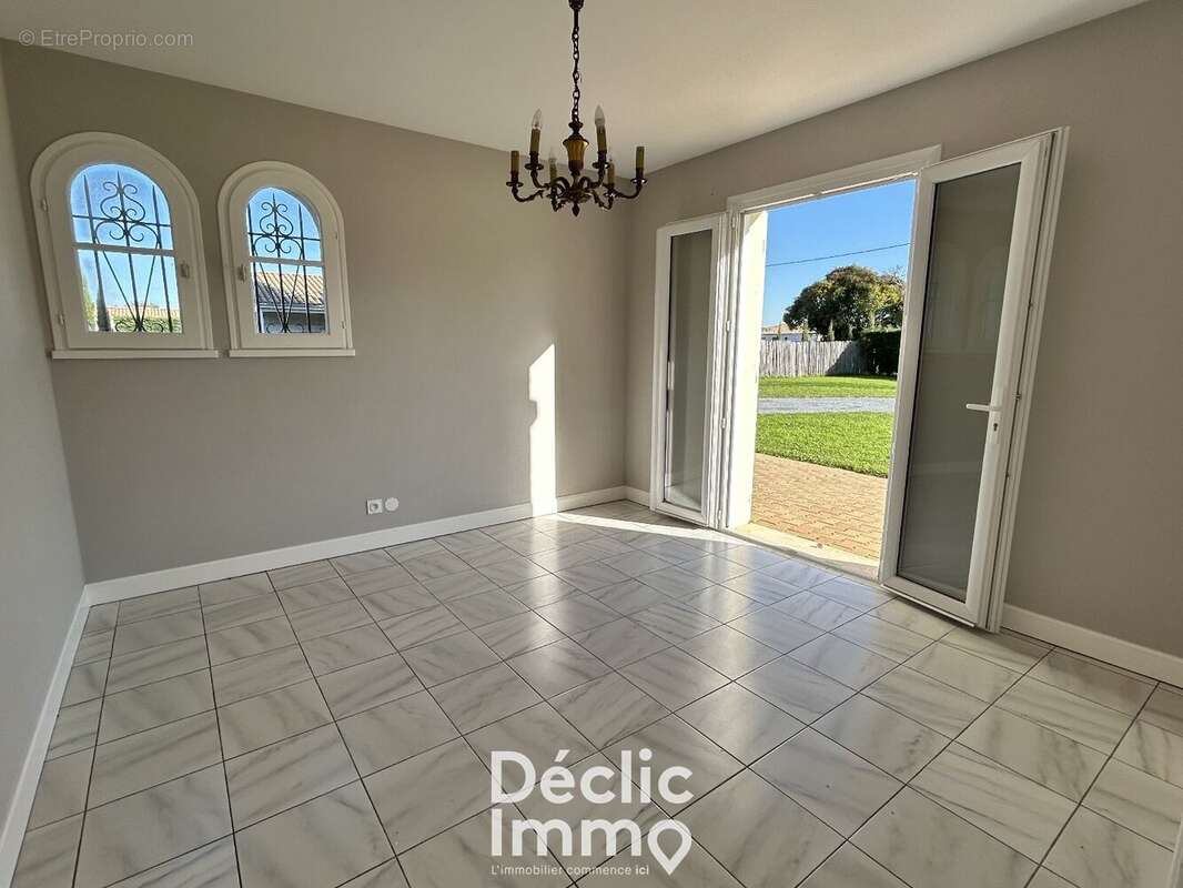 Maison à CARIGNAN-DE-BORDEAUX