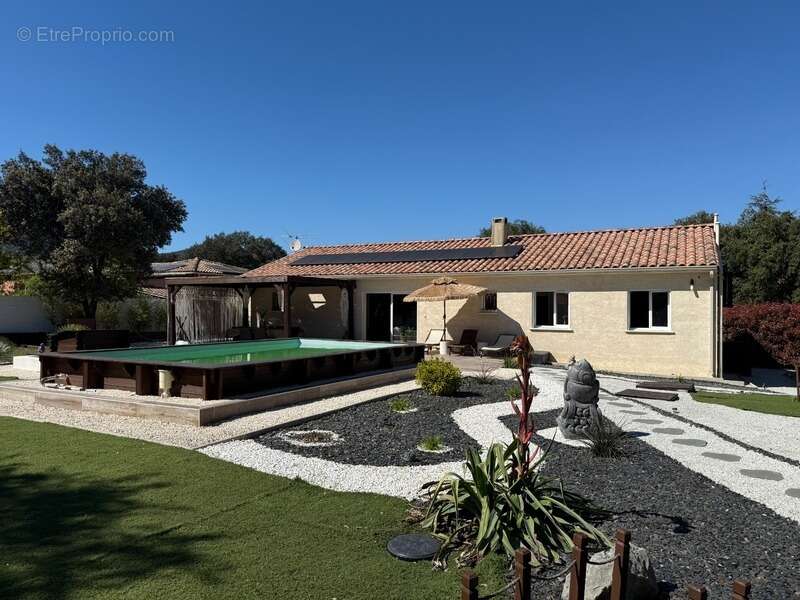 Maison à QUISSAC