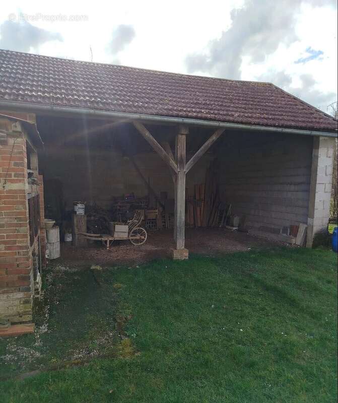 Maison à CHESSY-LES-PRES