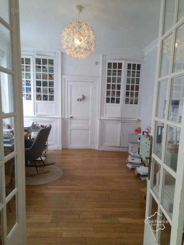 Plus de 300m2 habitables ! - photo 19
