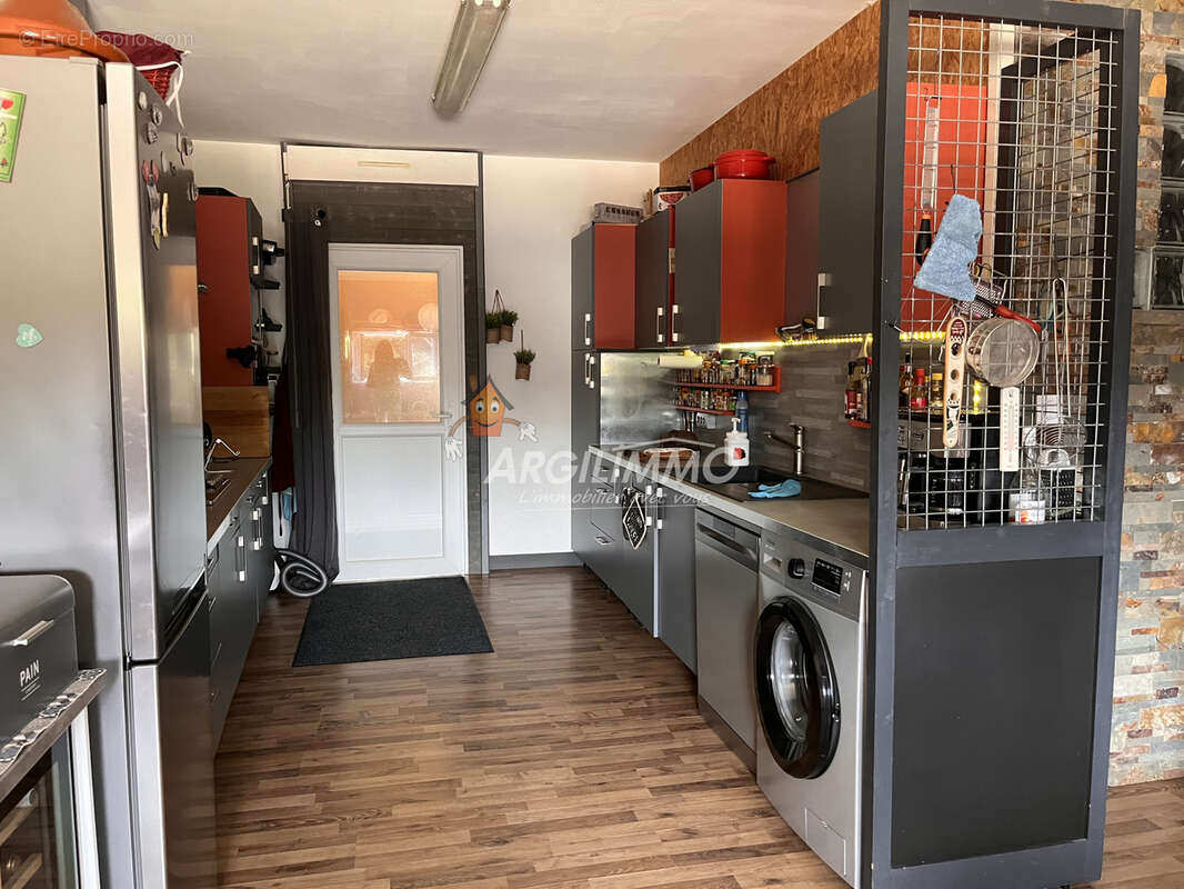 Bâtiment professionnel entre NANTES & PARIS secteur Connerré-Bouloire 72 - photo 7