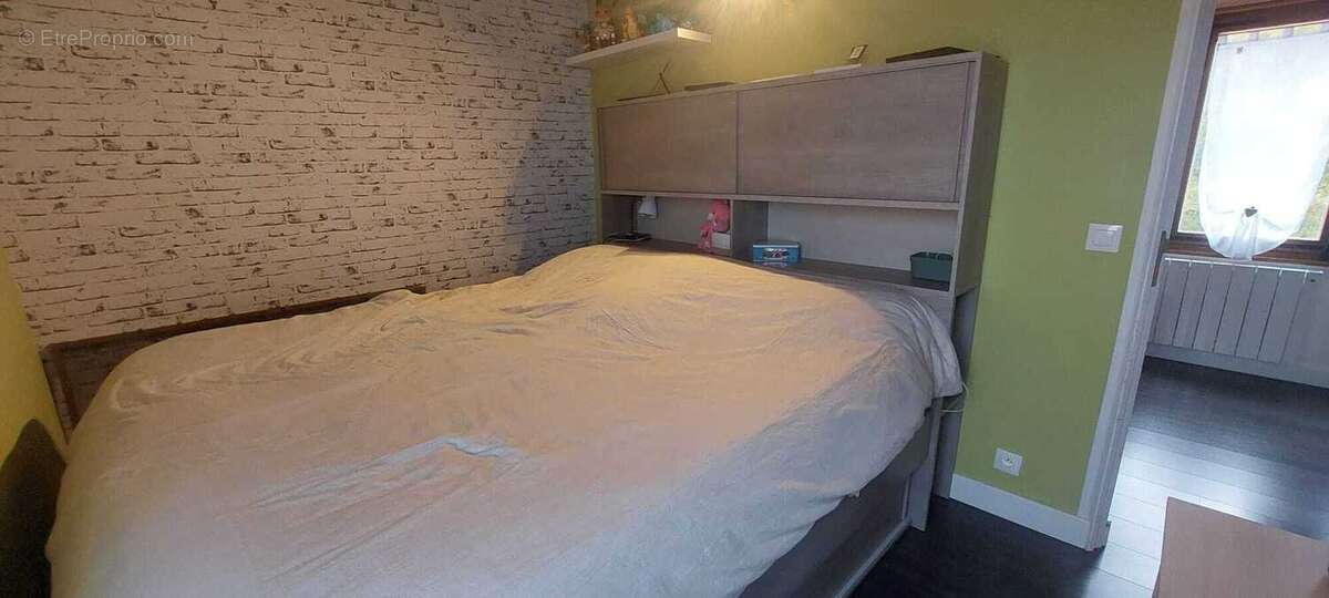 Maison à LA RUE-SAINT-PIERRE