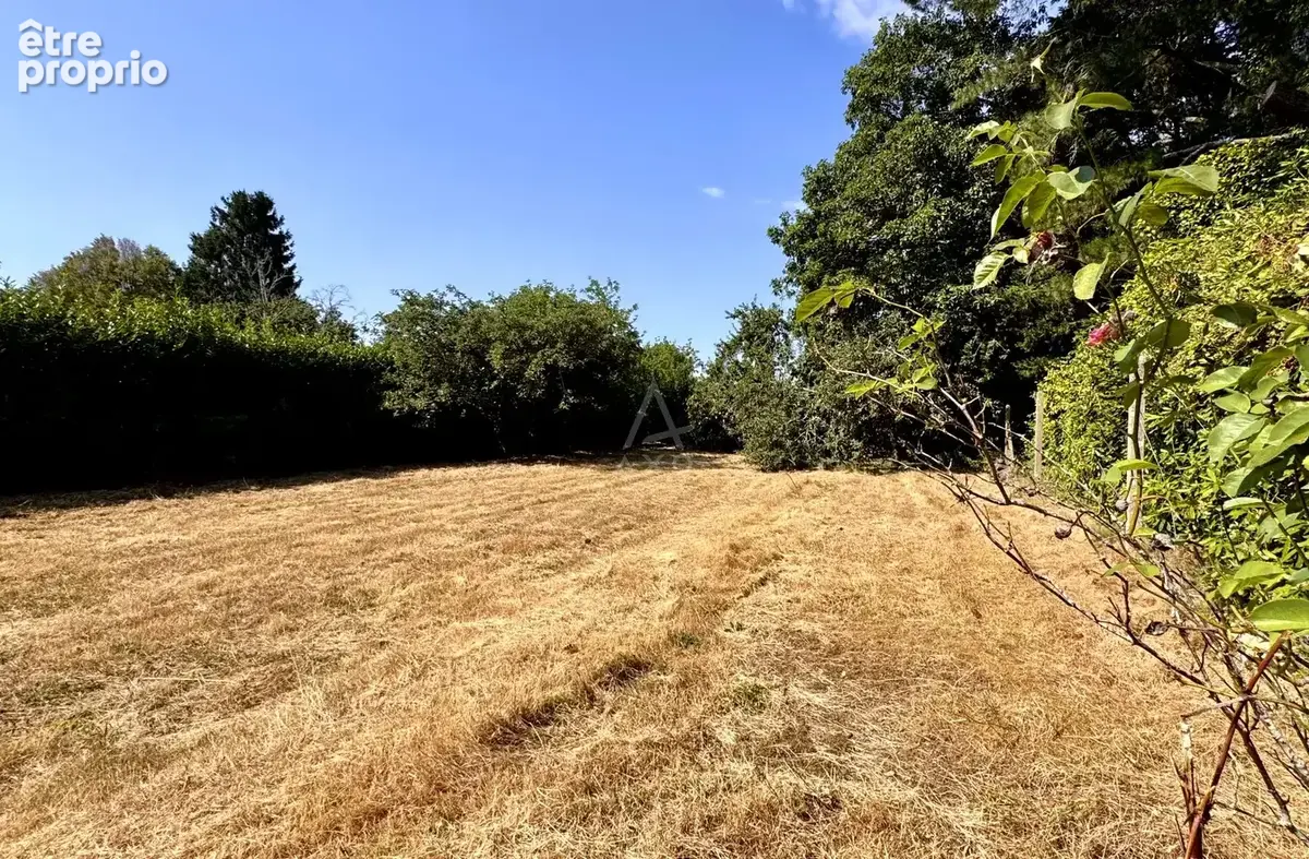 Grand terrain constructible libre de constructeur 1125m²  Bourg de Mériadec. - photo 5