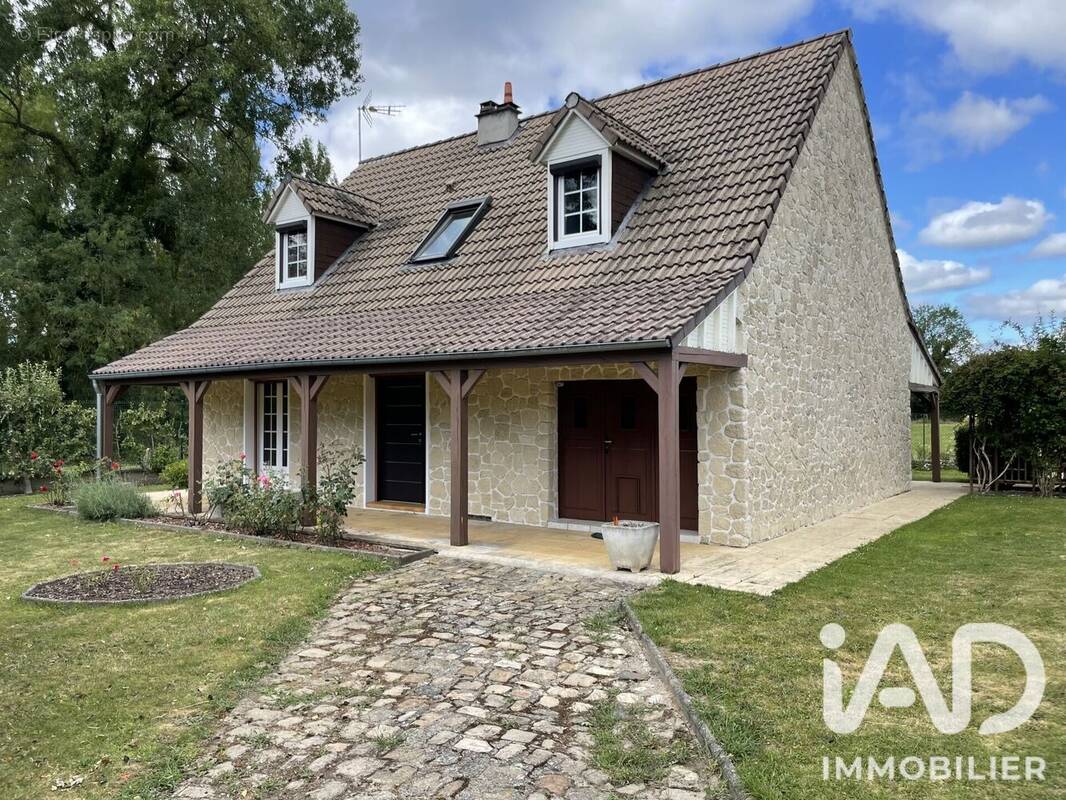 Photo 1 - Maison à LONGUEIL-SAINTE-MARIE