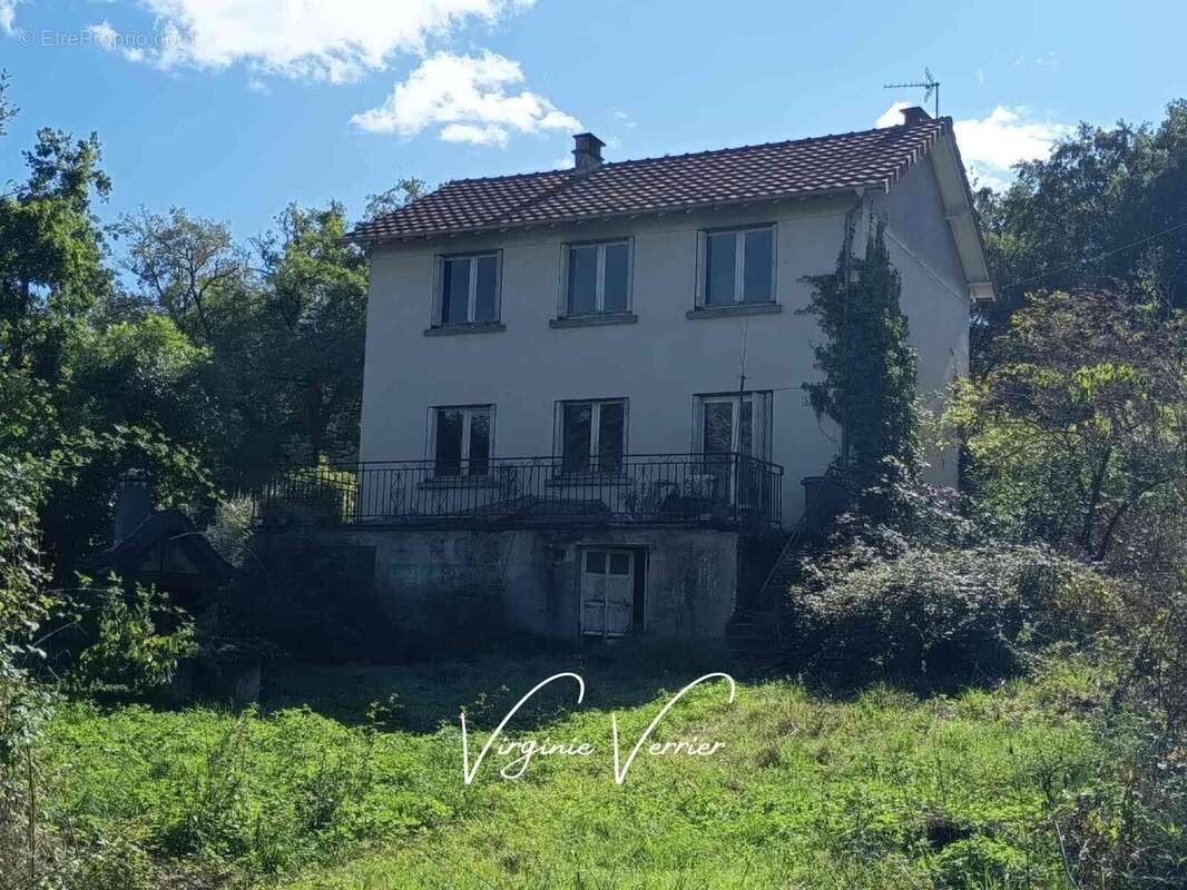 Maison à BRIGNAC-LA-PLAINE