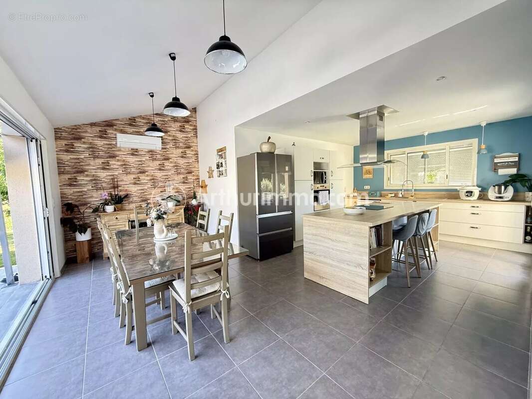 Maison contemporaine de 136m² 5 pièces 3 garages - photo 13