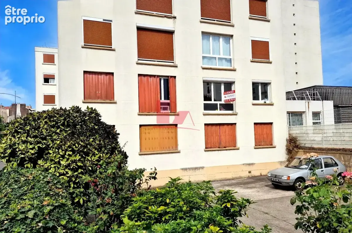 VANVES – Appartement 3 pièces de 51 m² à rénover – Métro et commerces à proximité - photo 2