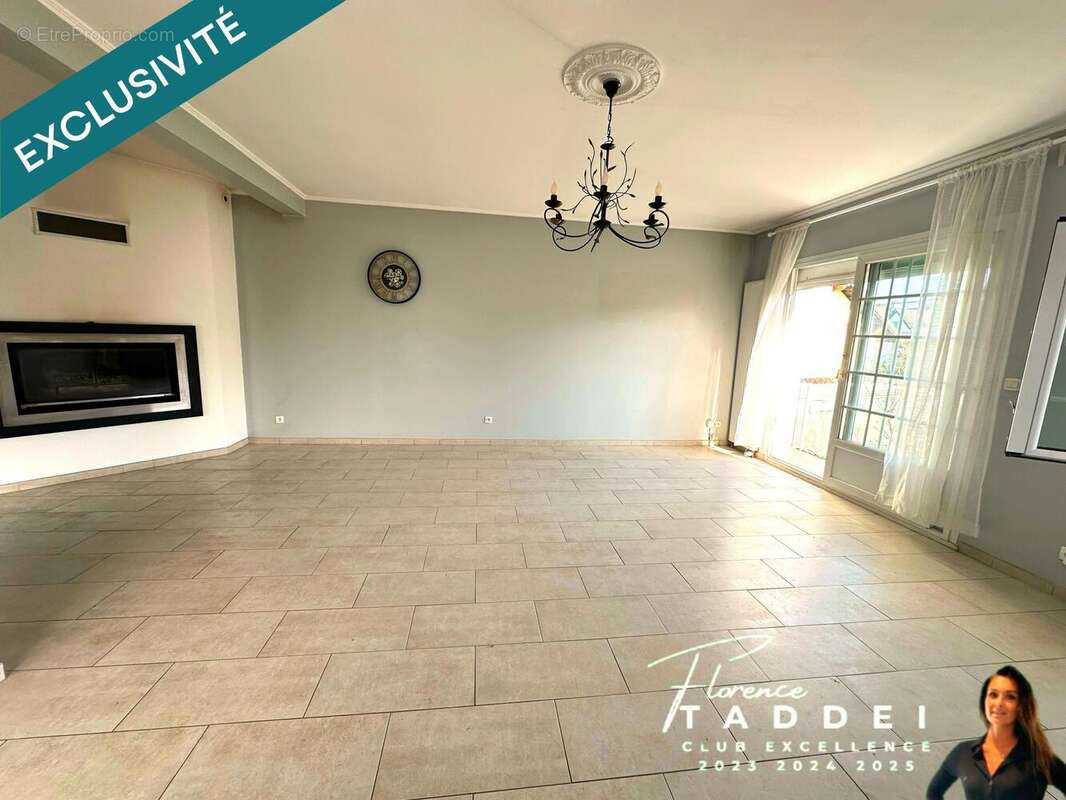 Photo 4 - Maison à BURES-SUR-YVETTE