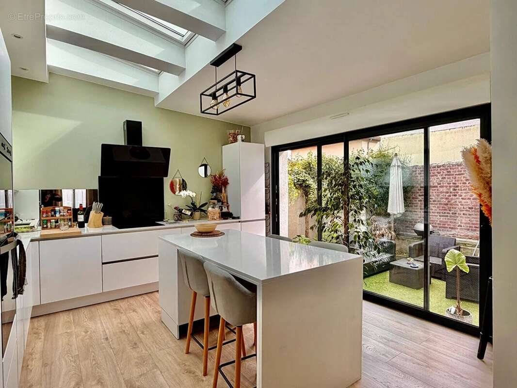 Maison à BOIS-COLOMBES