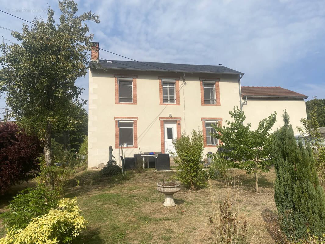 Maison à DROUX