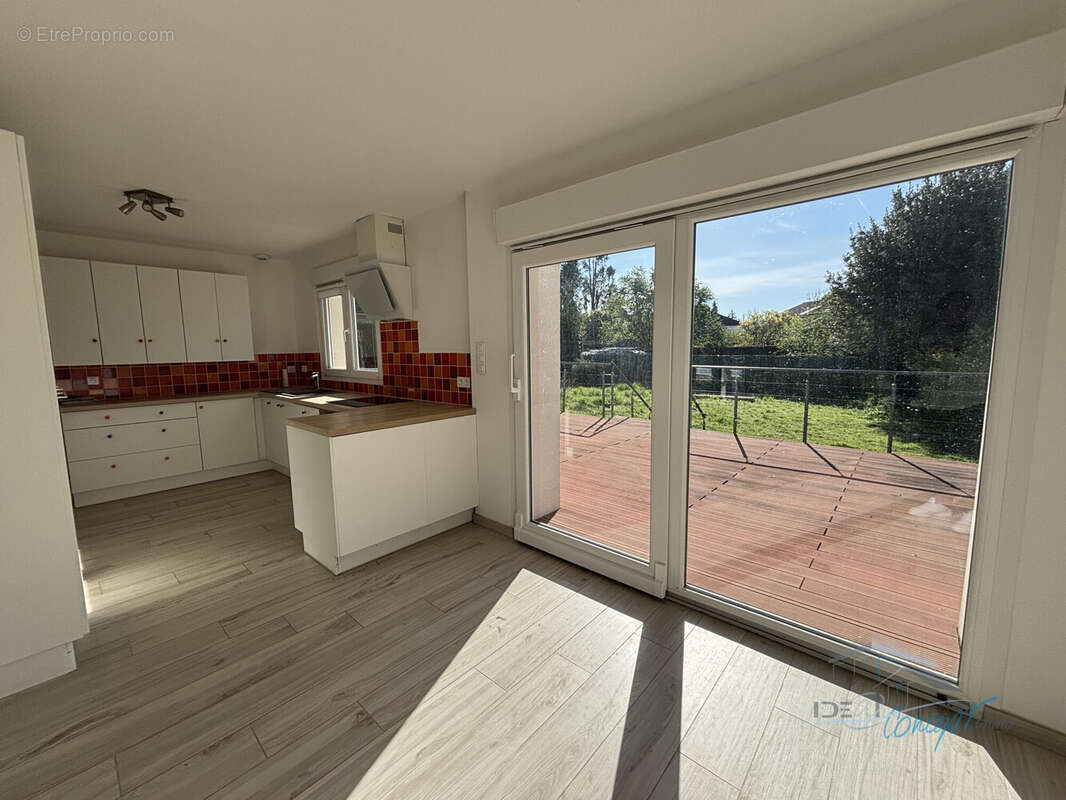 Maison à JANVILLE-SUR-JUINE