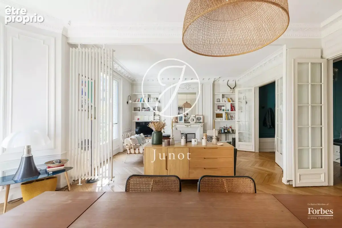 Paris 18e - AVENUE RACHEL - Appartement - 100,46m² Carrez - 2 chambres - Haussmannien - photo 6