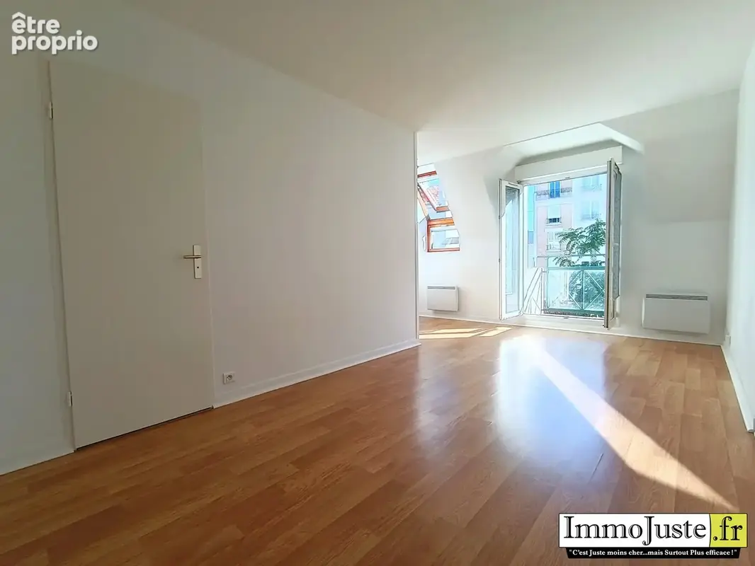 Appartement 1 pièce 29 m² à vendre à Courbevoie (92400) - photo 2