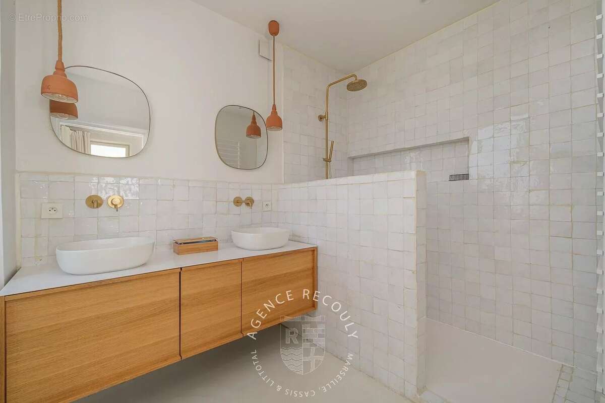 Maison à MARSEILLE-7E