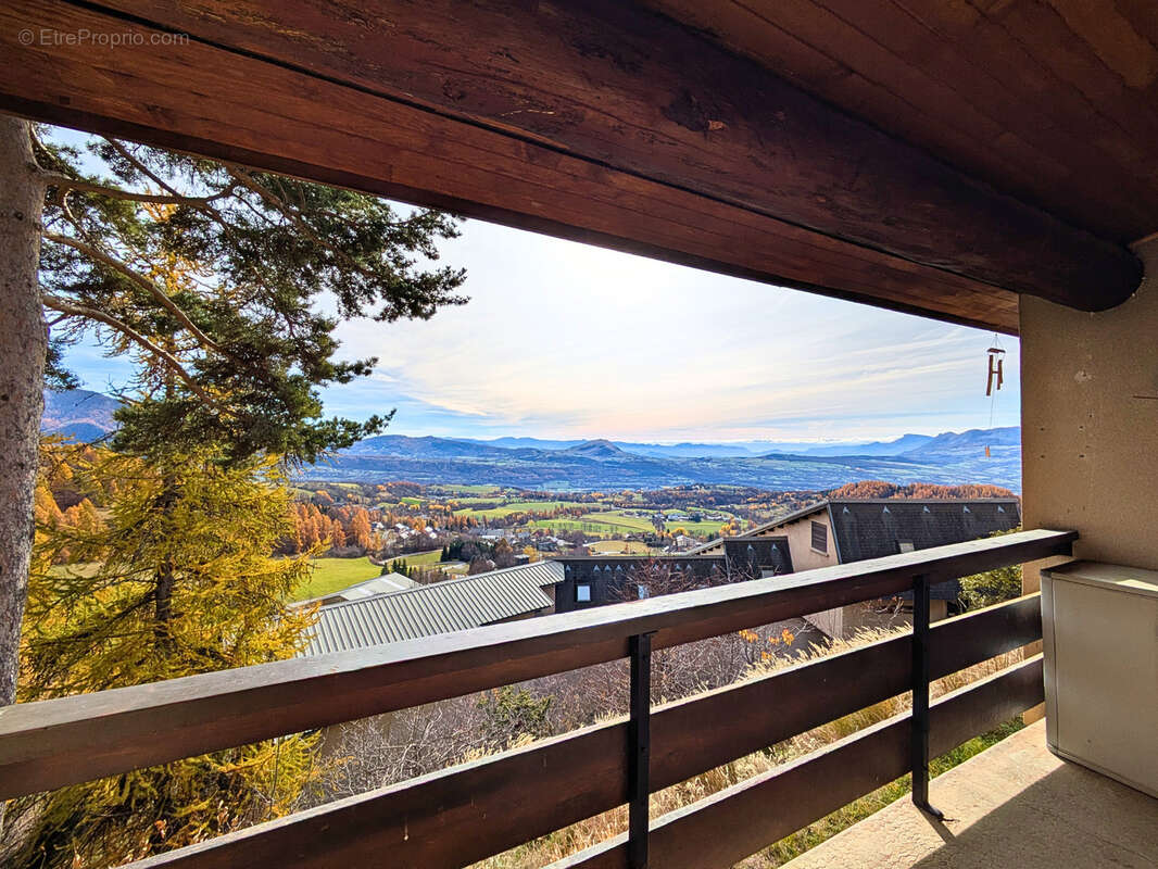 Appartement à SAINT-MICHEL-DE-CHAILLOL