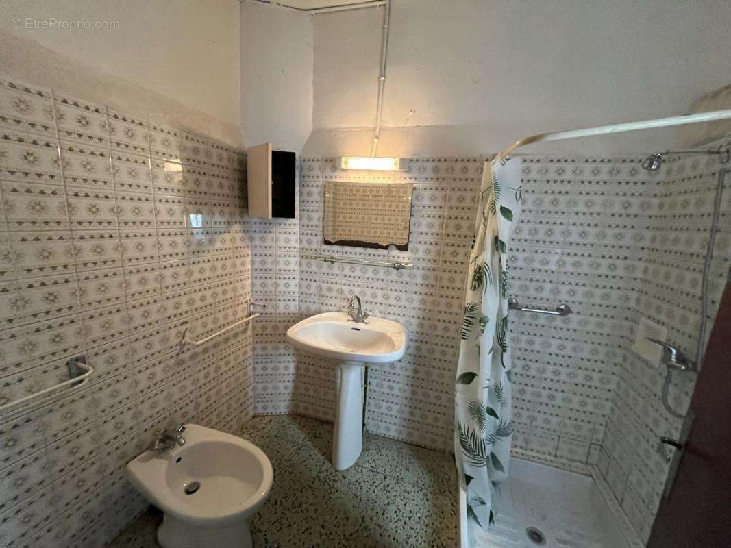 Maison 93 m² à Siran  - photo 4