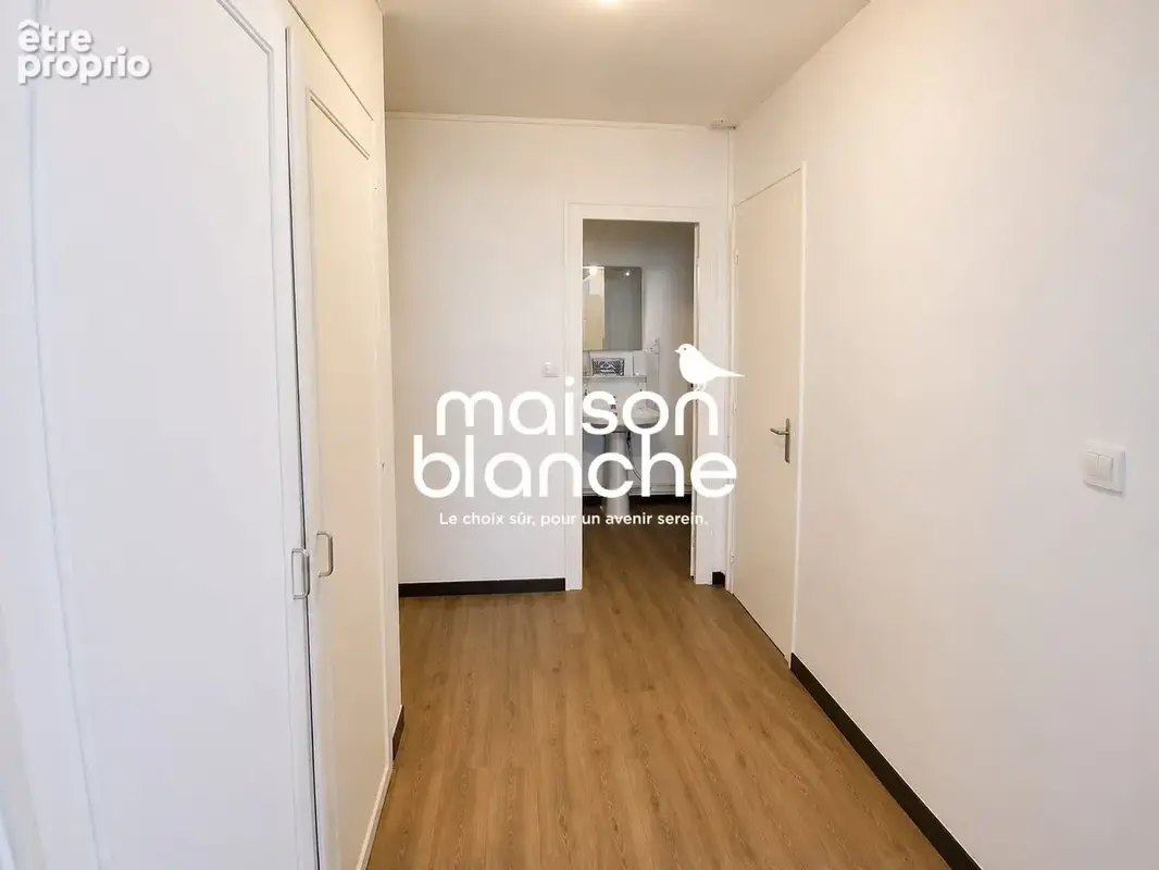 Appartement 45 m² à Parthenay  - photo 4